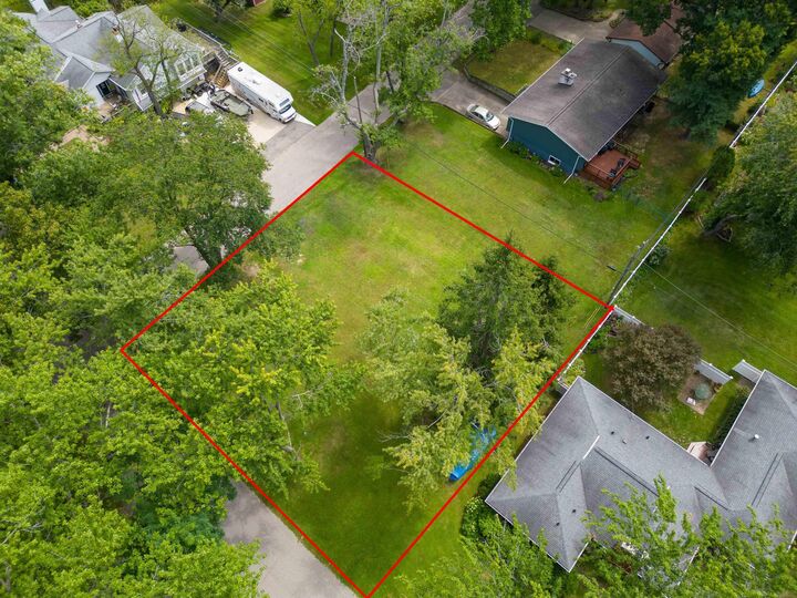 Property Photo: 7381 Crestmore Street MI 48323