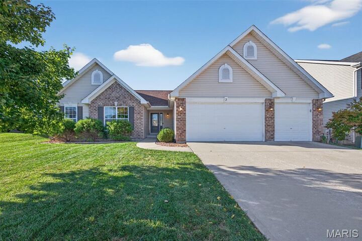 Property Photo: 3 Jamesport Court MO 63366