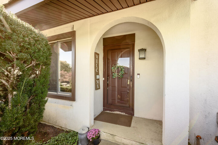 Property Photo:  83 Tower Hill Drive #606  NJ 07701