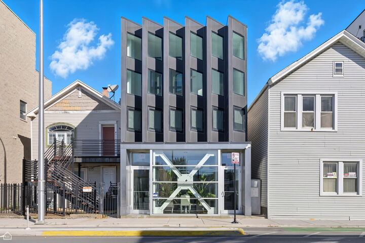 2012 W Grand Avenue 2F  Chicago IL 60612 photo