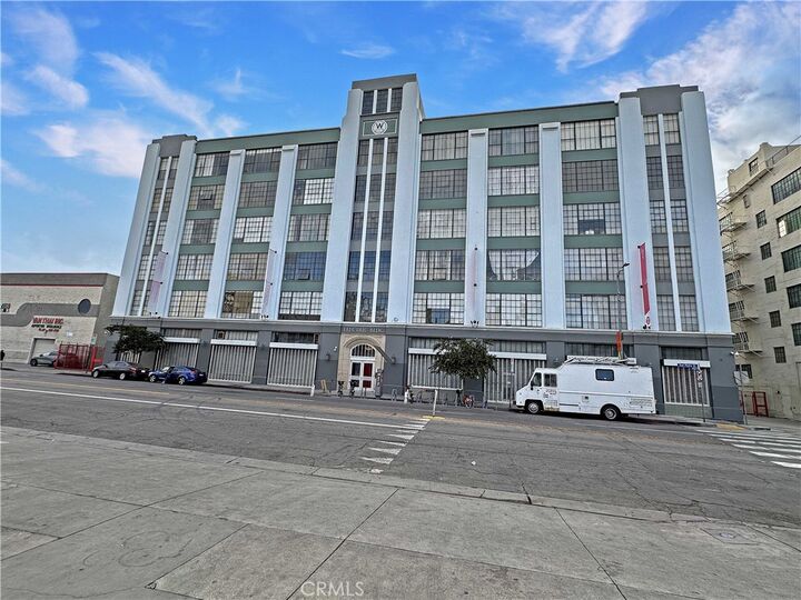 Property Photo:  420 S San Pedro Street  CA 90013