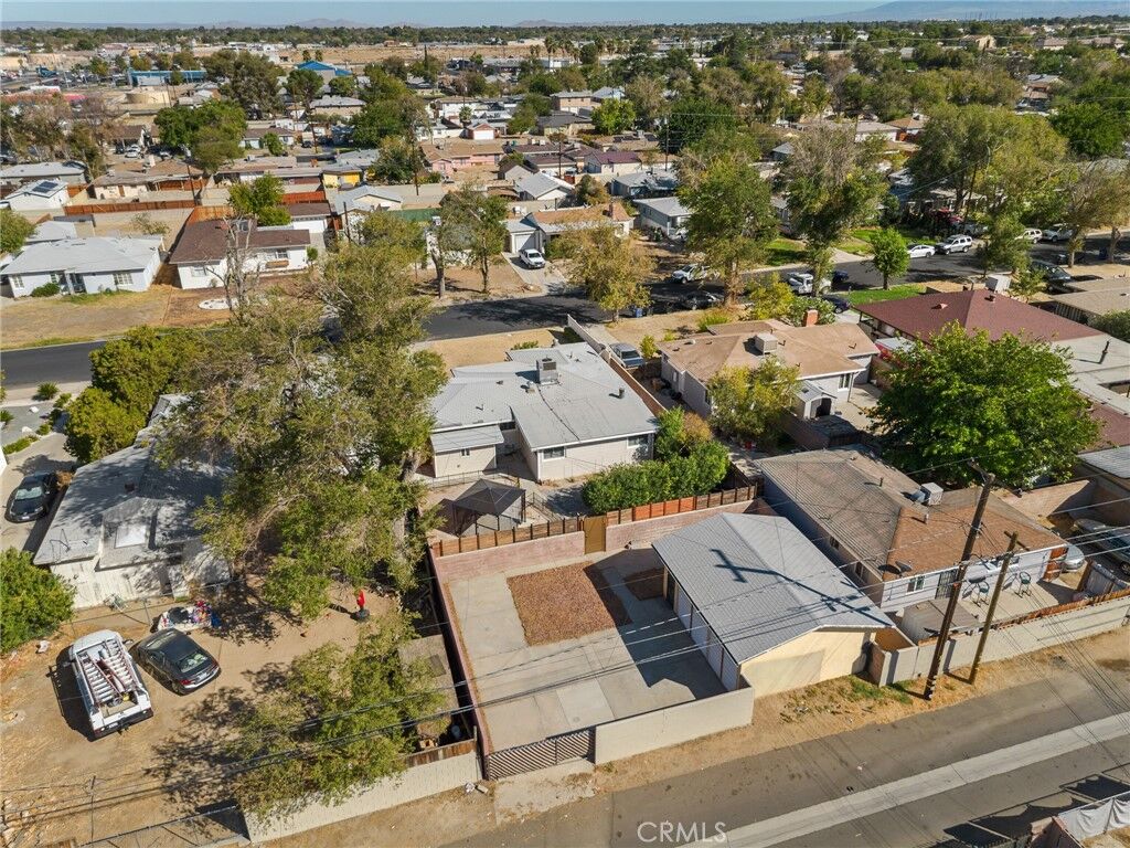 Property Photo:  44327 Elm Avenue  CA 93534 