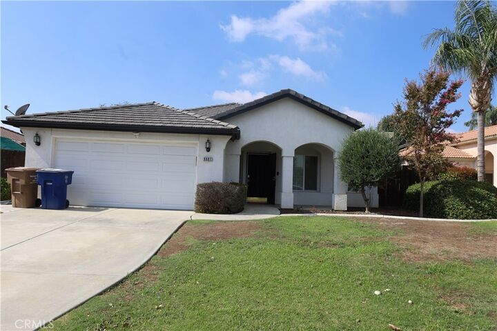 Property Photo:  6607 Radio Flyer  CA 93312 