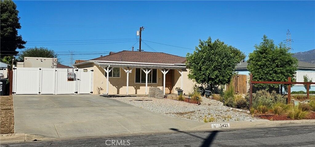 Property Photo: 5421 N Traymore CA 91722
