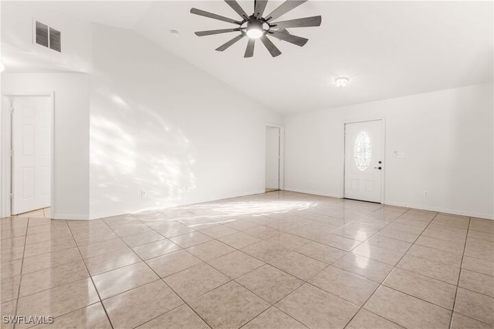 Property Photo: 3320 SW 11th Avenue FL 33914