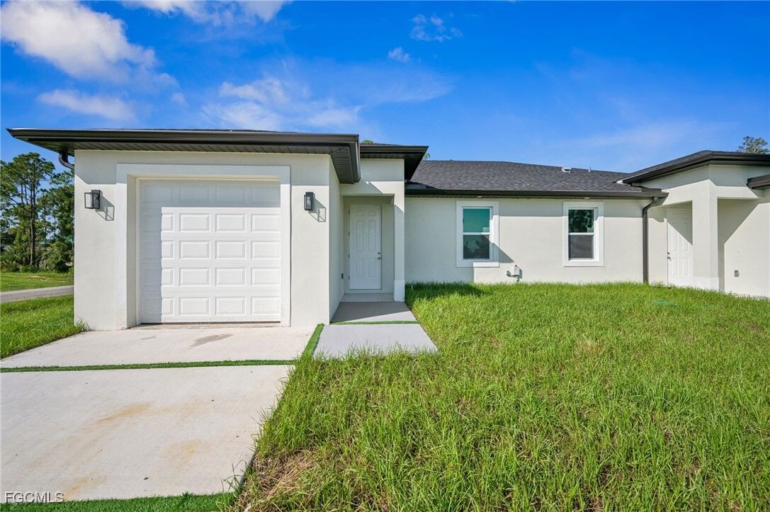 Property Photo:  2403 Quentin Avenue S  FL 33973