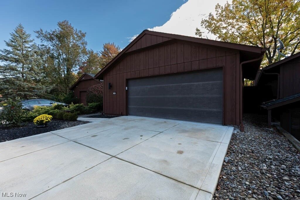 Property Photo:  17809 Cliffside Drive  OH 44136 