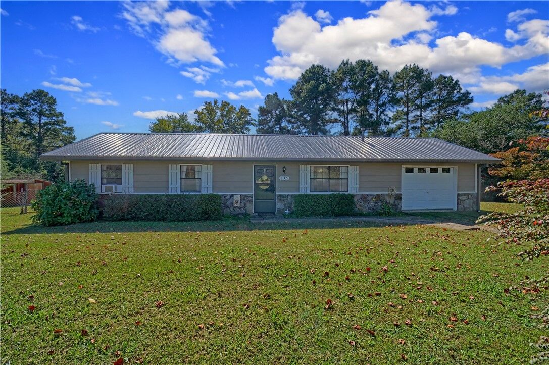Property Photo:  335 Maple  AR 72843 