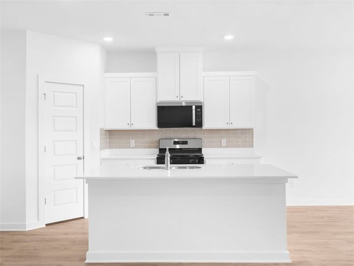 Property Photo: 127 S Maroon Avenue AR 72704