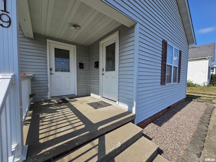 Property Photo:  219 S 19th Street  IL 62864 