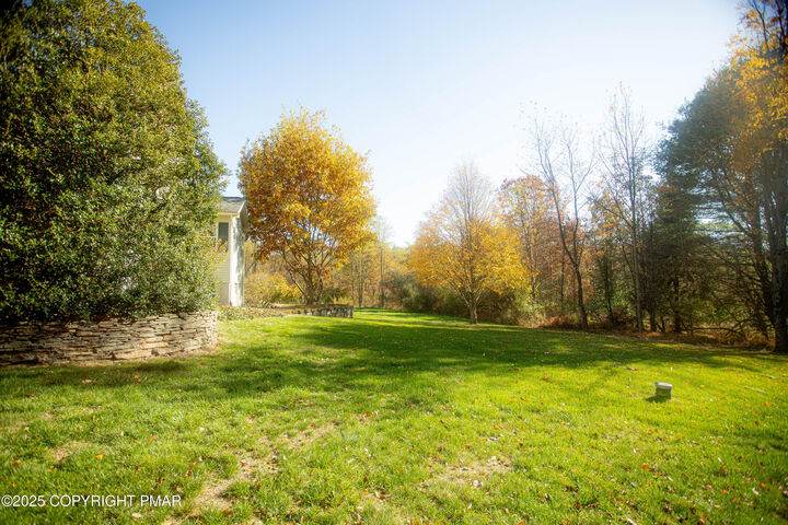 Property Photo:  162 Warner Drive  PA 18353