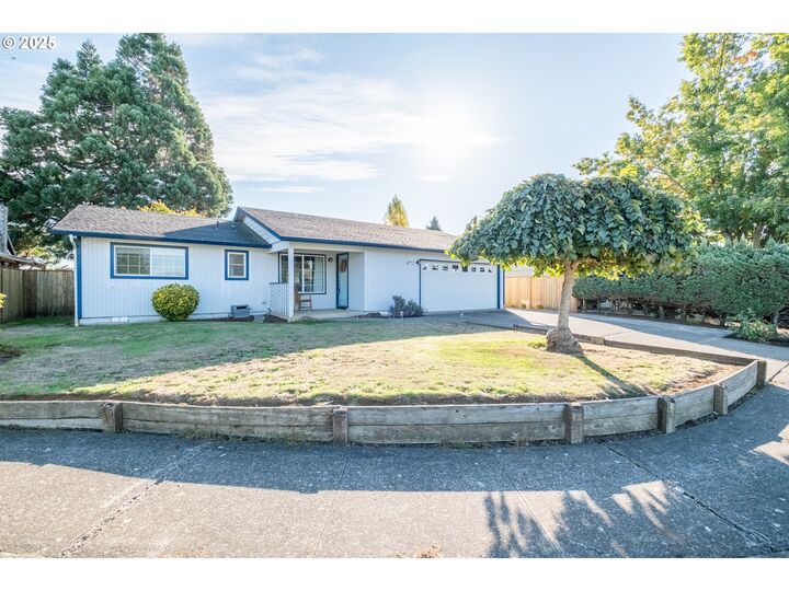 Property Photo:  4772 Musket Ct  OR 97305