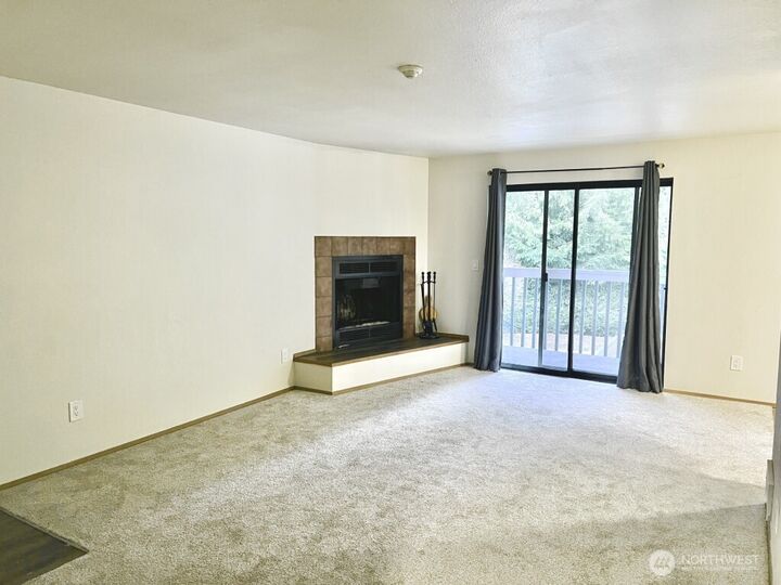 Property Photo: 5618 198th Street SW 202 WA 98036