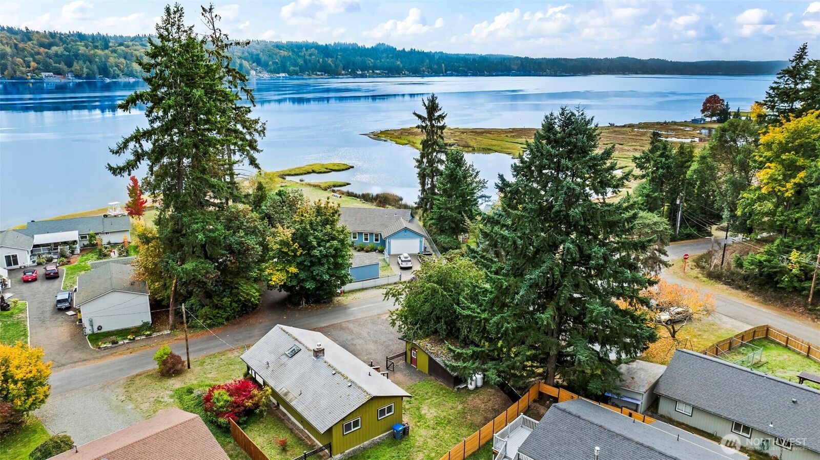 Property Photo:  440 NE Gladwin Road  WA 98528 