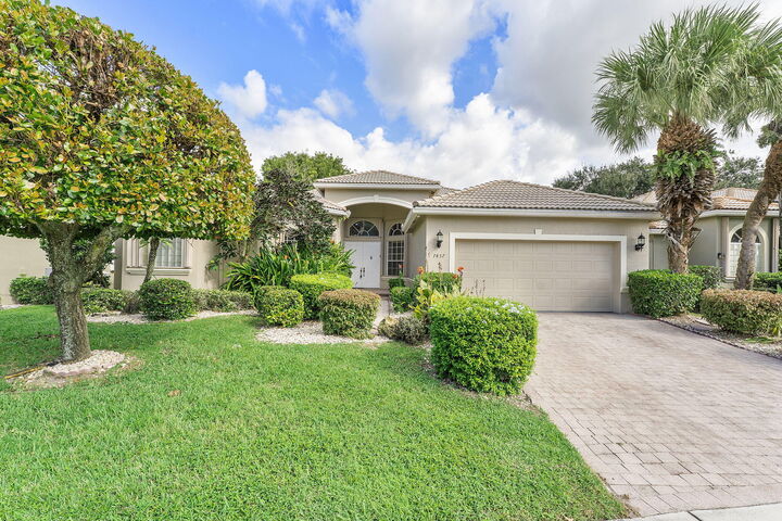 7437 Viale Michelangelo  Delray Beach FL 33446 photo