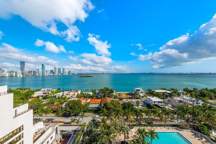 1000 Venetian Way 1403  Miami FL 33139 photo