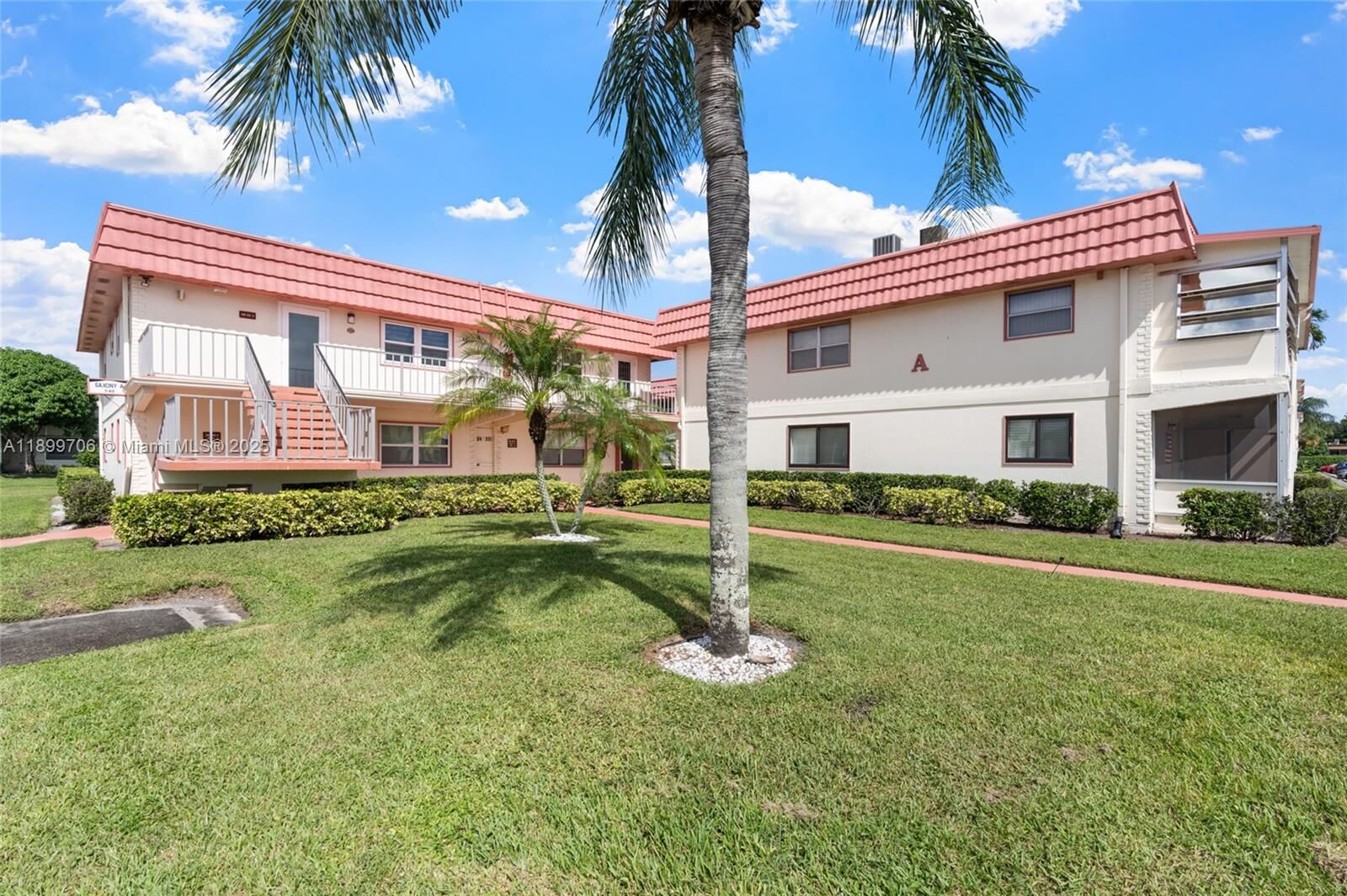 Property Photo: 39 Saxony A 39 FL 33446