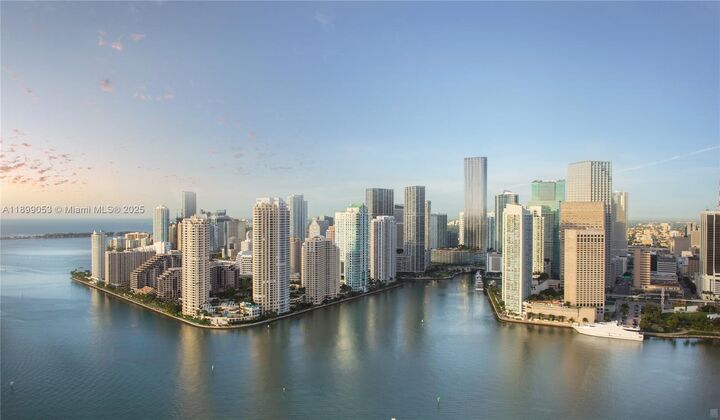 99 SE 5 Street 4301  Miami FL 33131 photo