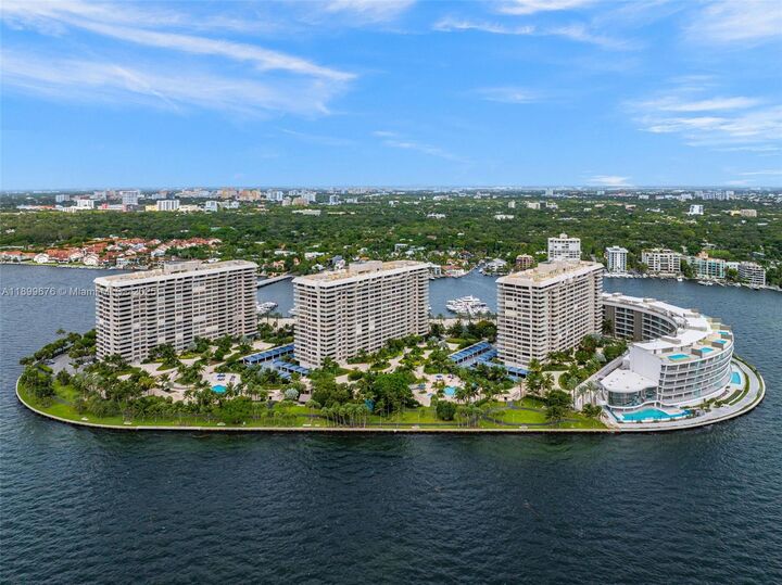 3 Grove Isle Dr C605  Miami FL 33133 photo
