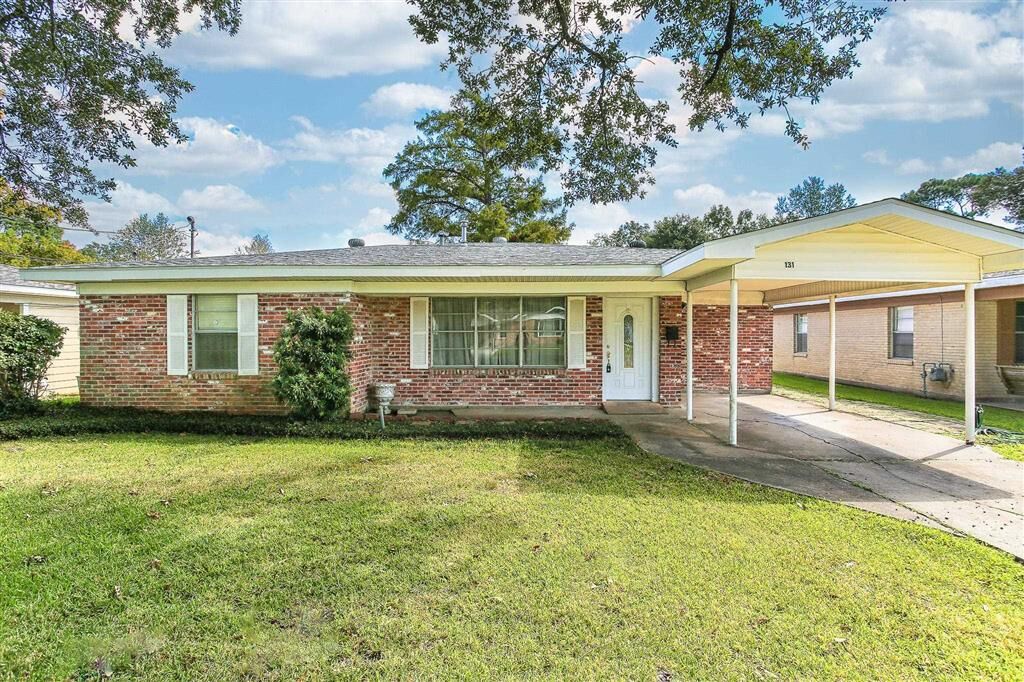 Property Photo:  131 Irvin Street  LA 70605