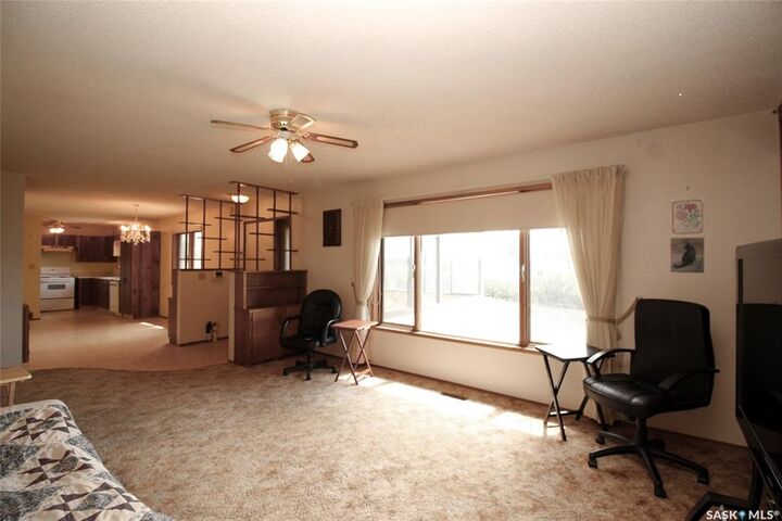 Property Photo: 223 2nd Street W SK S0N 0N0