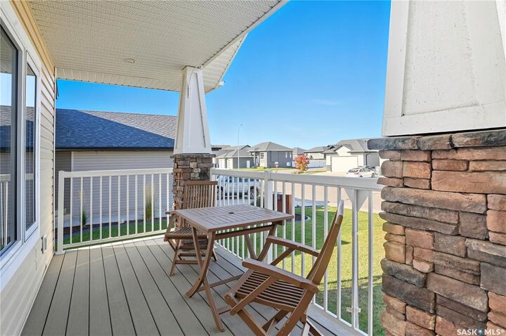 Photo de la propriété: 805 Weisdorff Place SK S0K 4S2