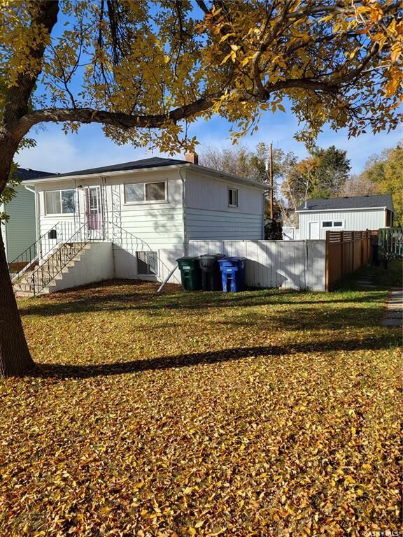 Photo de la propriété: 451 S Avenue S SK S7M 3A3