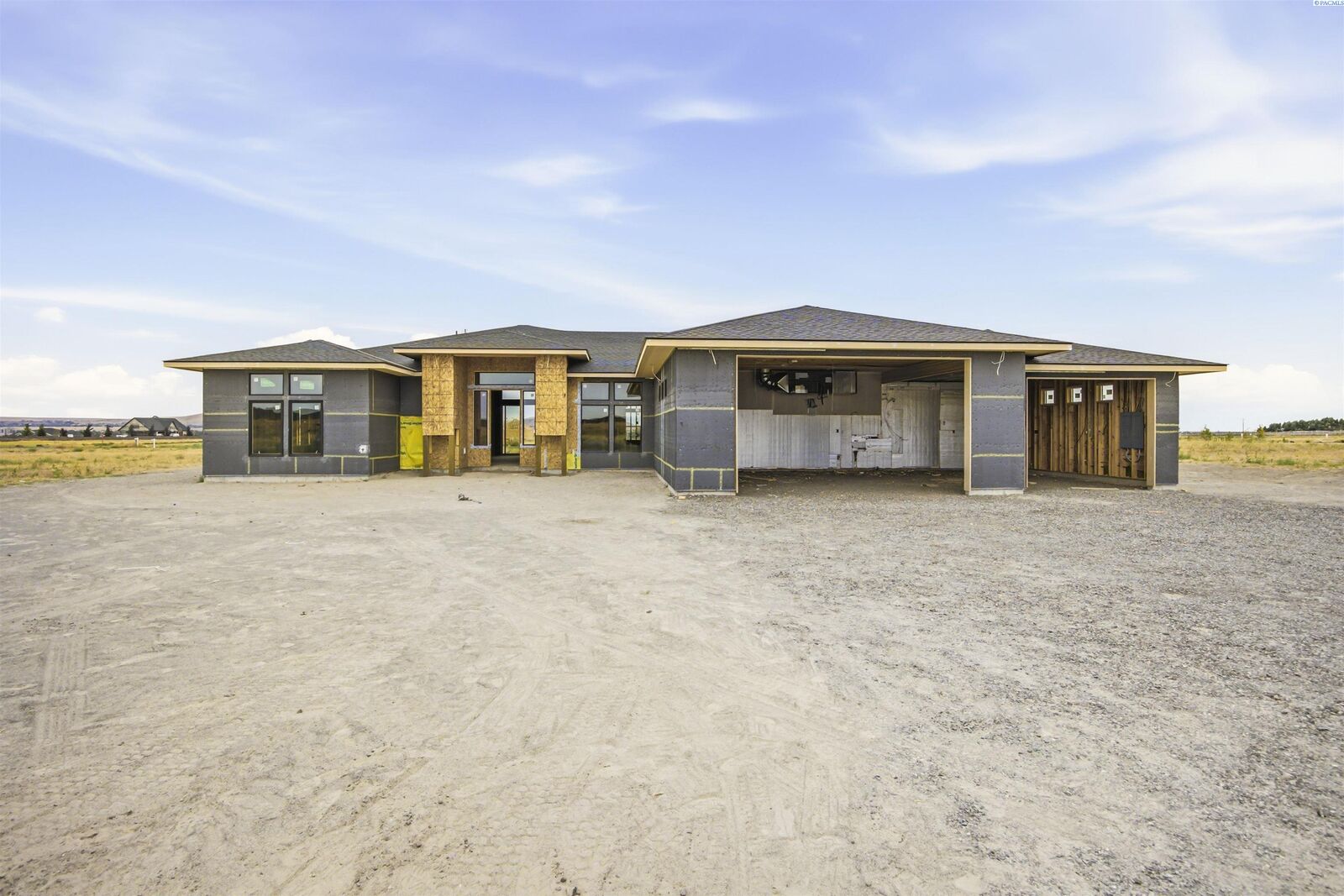 Property Photo:  8402 Axil Lane  WA 99301 