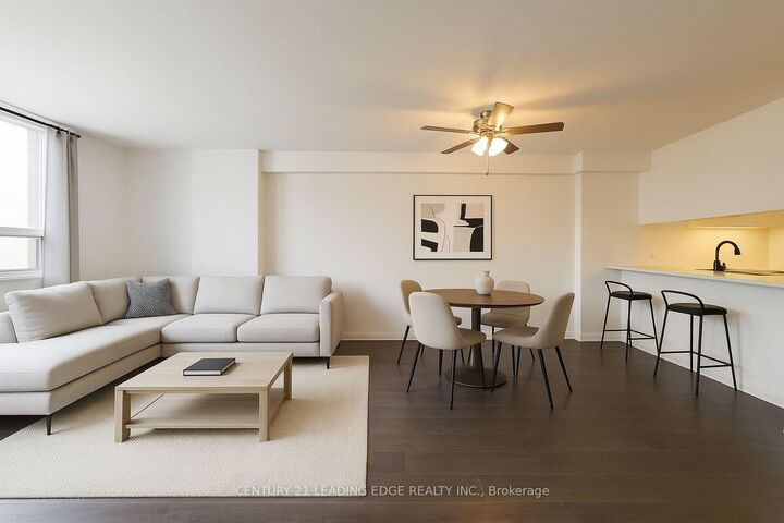 Photo de la propriété:  236 Albion Road 112  ON M9W 6A6 