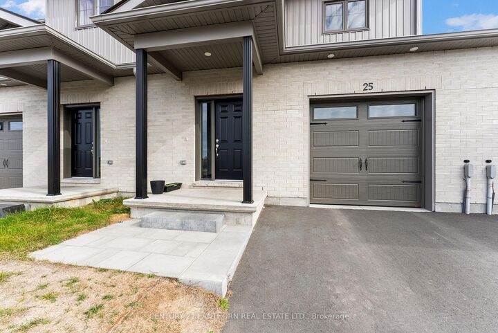 Property Photo:  25 Beasley Crescent  ON N1T 1J9