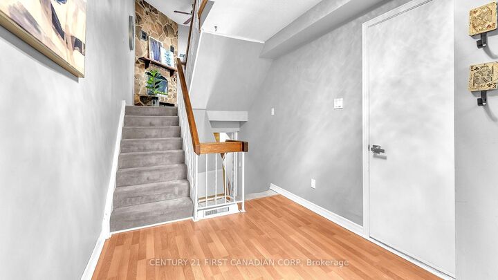Property Photo: 300 Sandringham Crescent 22 ON N6C 5B4