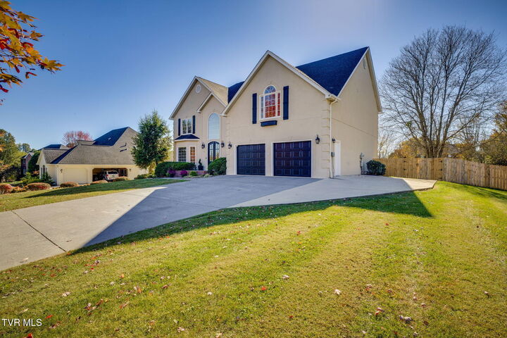 Property Photo: 6 Carriage Court TN 37604