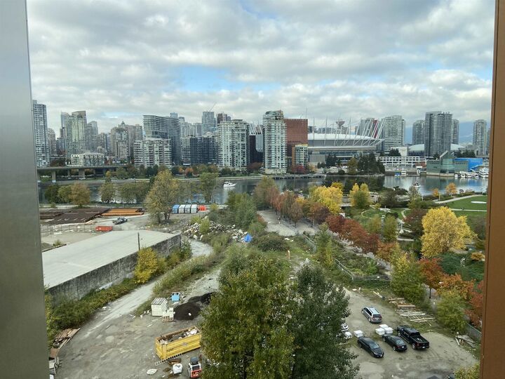 Property Photo:  1768 Cook Street 1106  BC V5W 2N6 