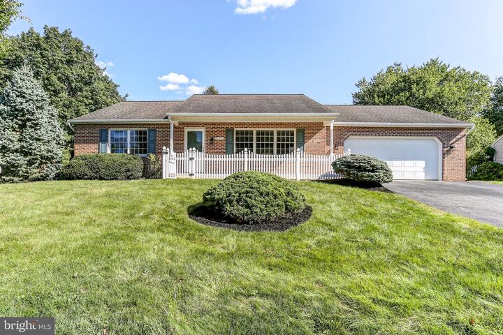 208 E 6th Street  Lititz PA 17543 photo