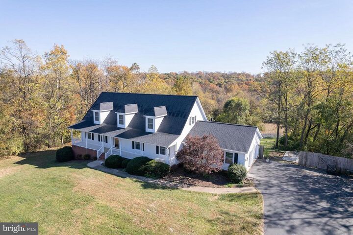 Property Photo:  162 Janes Way  VA 22602