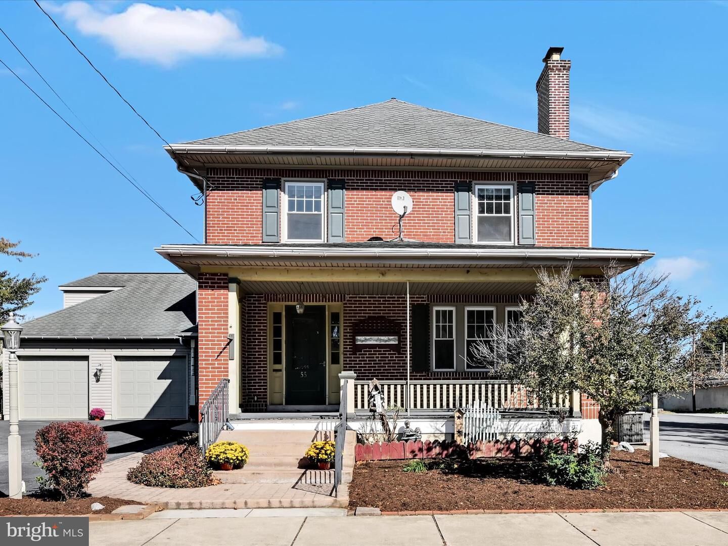 Property Photo:  55 S Grant Street  PA 17545 