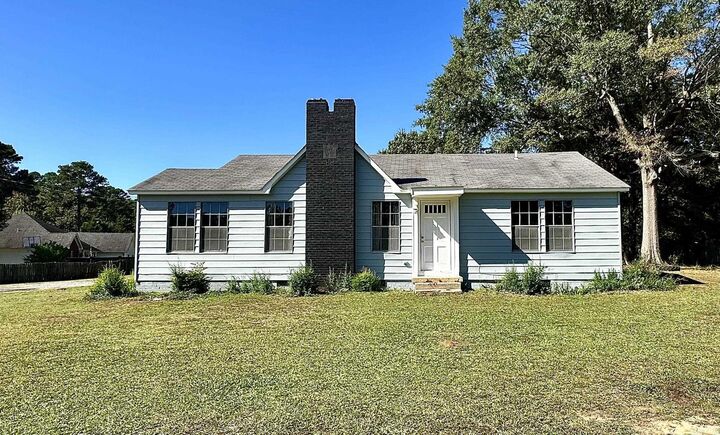 Property Photo:  1207 N Arch Street  AR 72150 