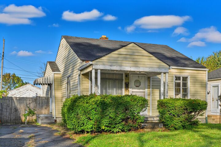 Property Photo:  2247 Atwood Terrace  OH 43211