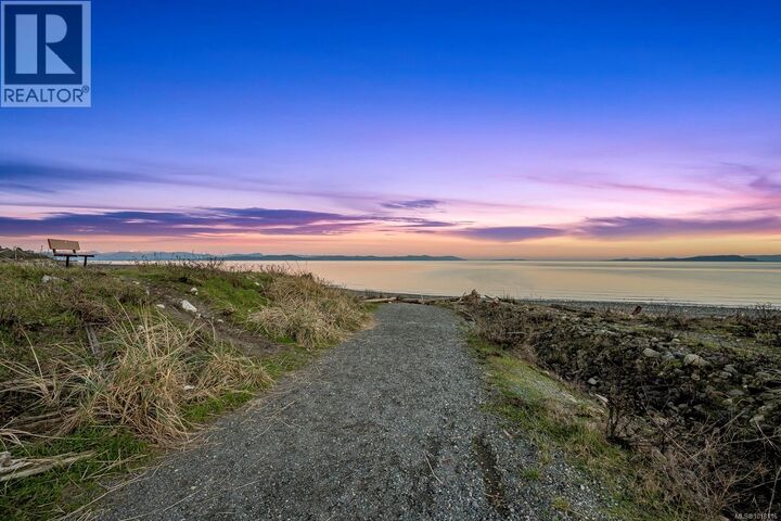 Property Photo:  650 Lazo Road  BC V9M 3V4