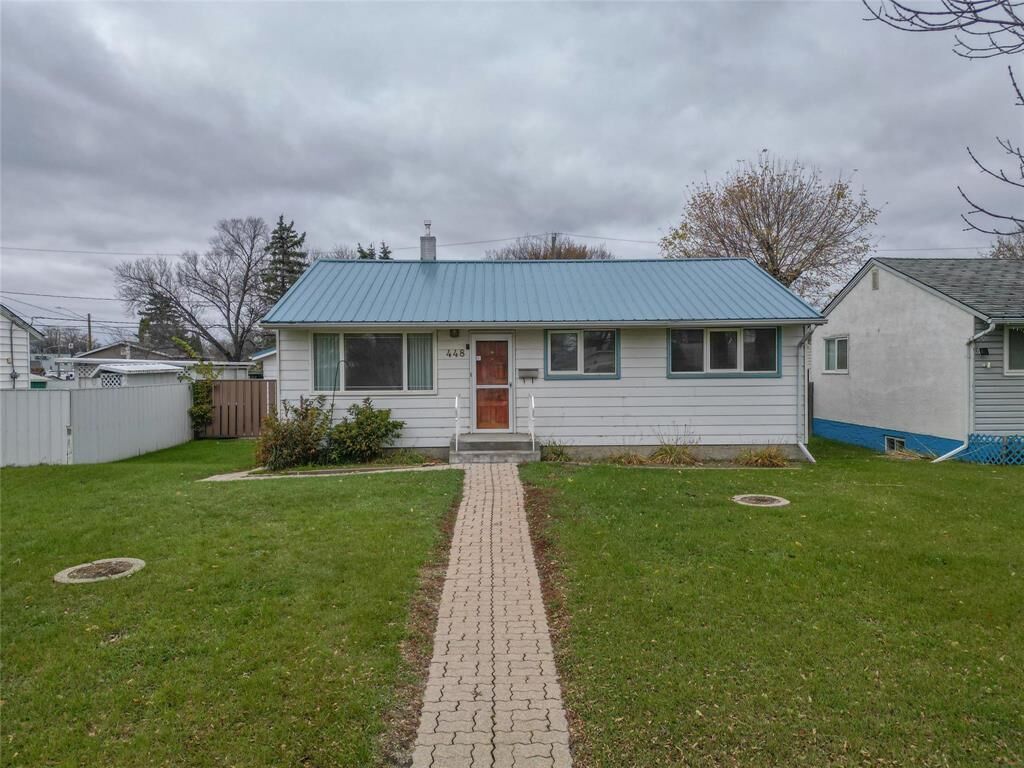Photo de la propriété: 448 10th Street East MB R7A 5W1
