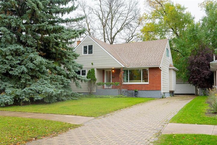 950 Holly Avenue  Winnipeg MB R3T 1W5 photo
