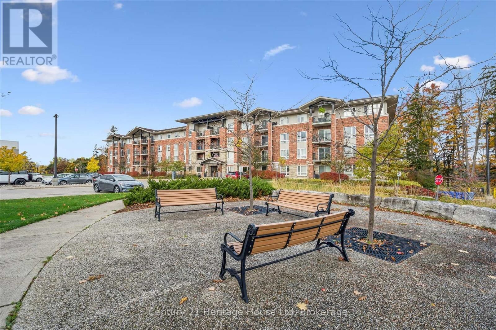 Property Photo:  625 St David Street South 414  ON N1M 0A8 