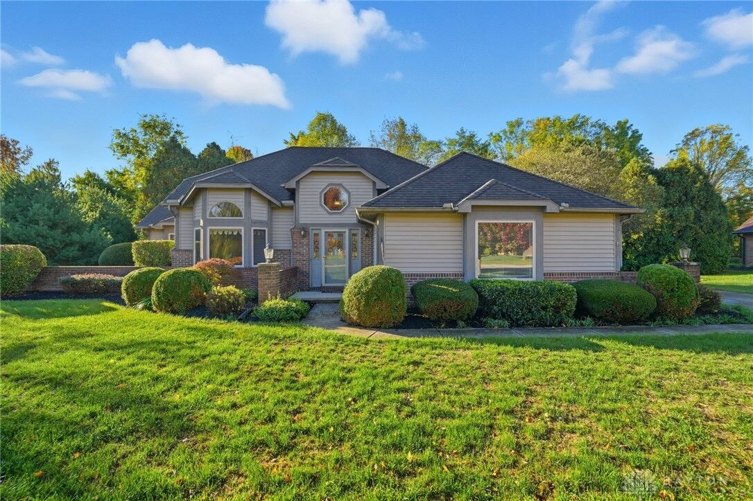 Property Photo: 2244 Blackoak Drive OH 45373