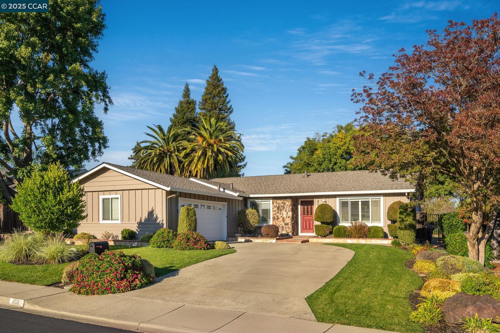 Property Photo:  408 Fernando Ct  CA 94583 