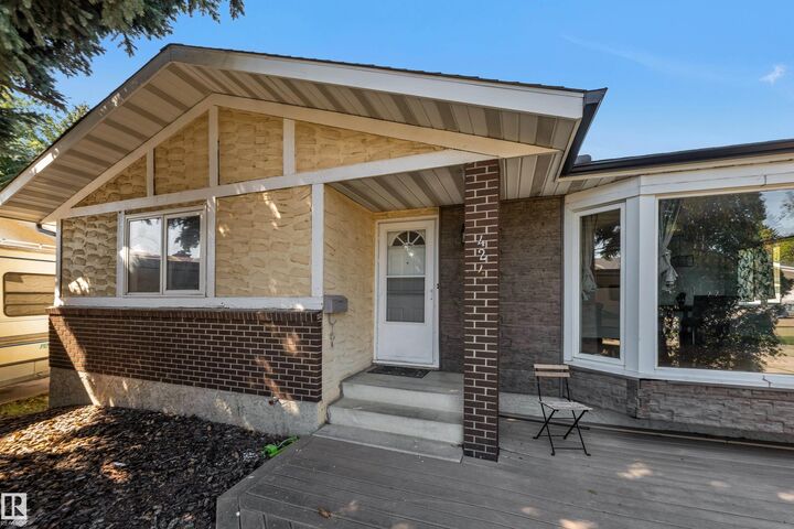 Property Photo:  4240 86 Street NW  AB T6K 1C4 