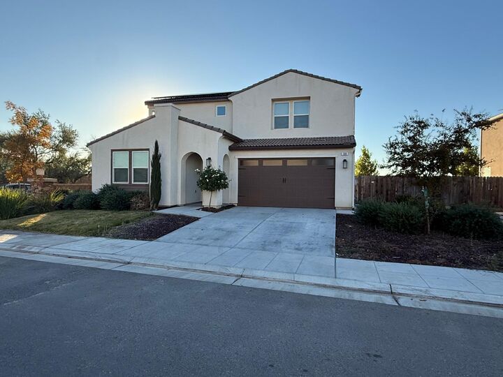 568 Atlantica Drive S  Madera CA 93636 photo