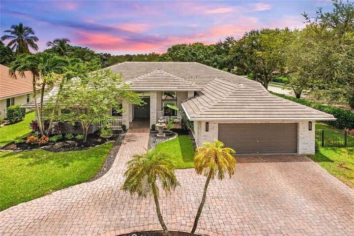 4911 NW 96th Dr  Coral Springs FL 33076 photo