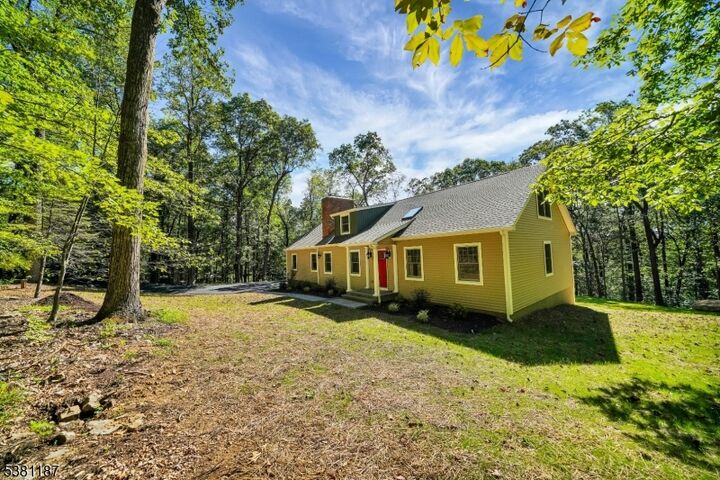 Property Photo:  99 Middle Valley Rd  NJ 07853