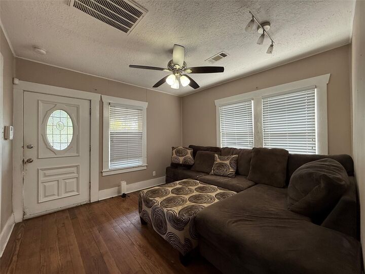 Property Photo:  2519 Paul Quinn Street  TX 77091