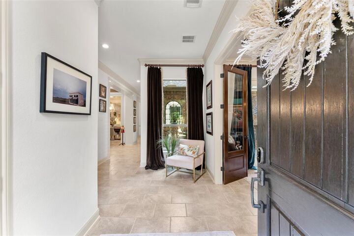 Property Photo: 2 Knights Crossing Drive TX 77382